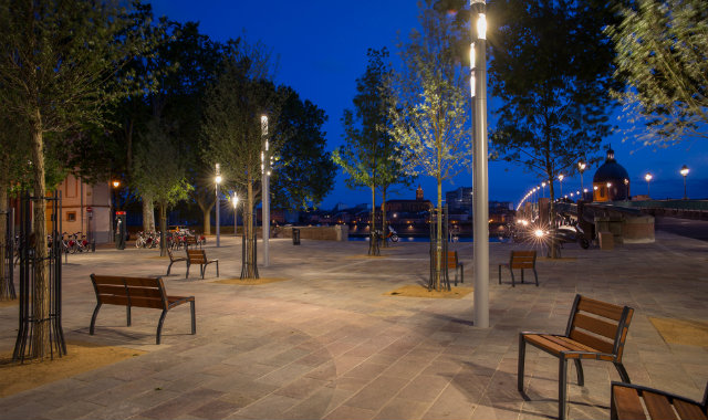 Comatelec Schréder transforme la place Saint-Pierre à Toulouse