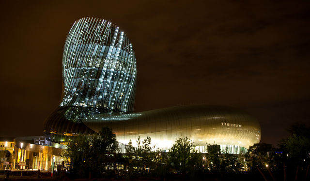 Cité du vin : la lumière crée la texture