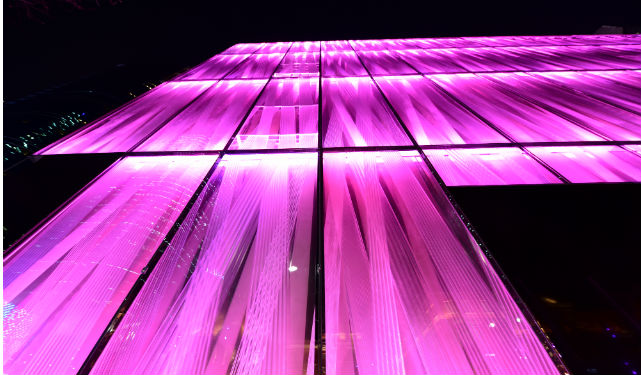 Evonik : des façades Plexiglas® éclairées par des LED