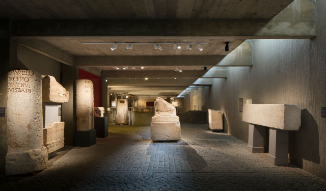Musée Sainte-Croix, Poitiers