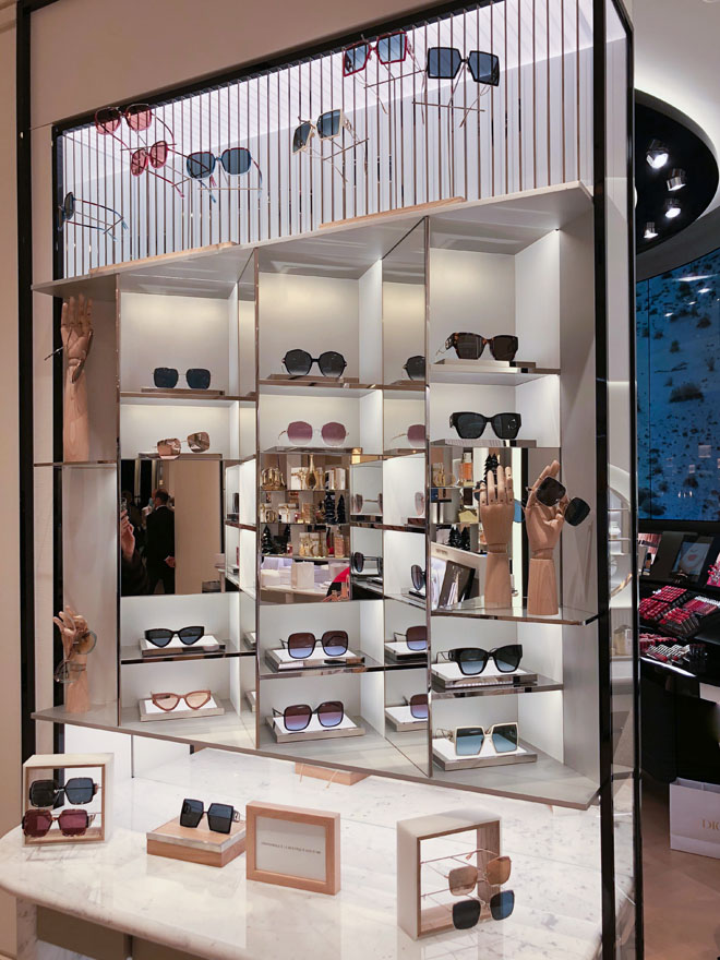 Corner Dior Bon Marché Paris © Akari-Lisa Ishii u0026 I.C.O.N.