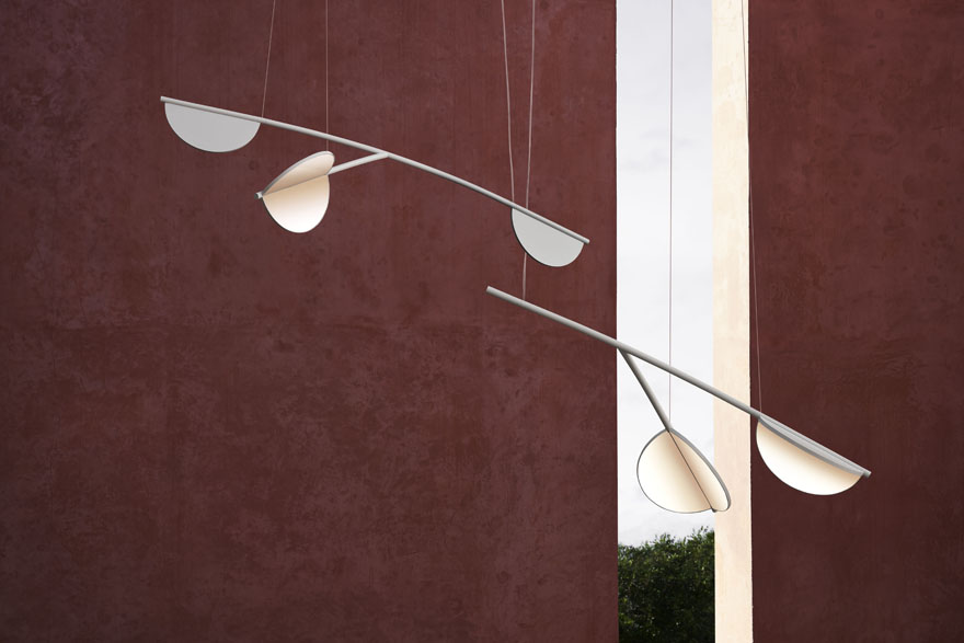 Patricia Urquiola signe Almendra pour Flos, un rameau de lumière